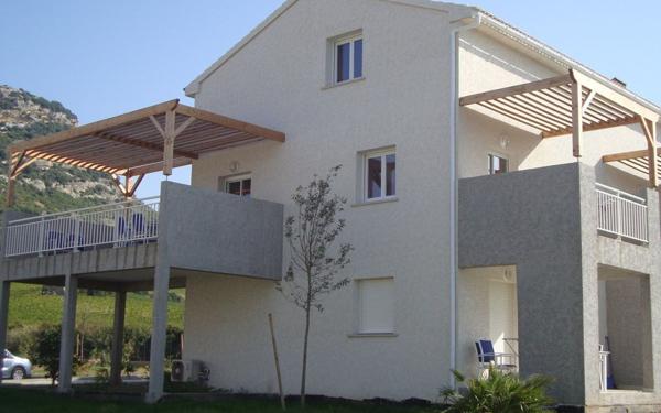 Appartement à vendre    5 pièces • 93,79 m2 Oletta