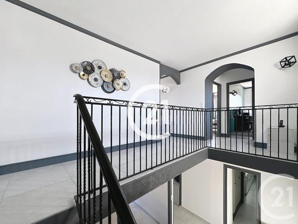 Maison à vendre  7 pièces - 216,50 m2 BOUTIERS ST TROJAN - 16