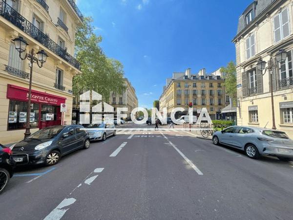 Location Appartement meublé 2 pièces 36.59 m² - 6 BIS RUE DE LA PAROISSE Versailles 78000