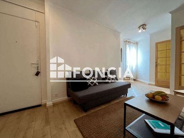 Location Appartement meublé 2 pièces 36.59 m² - 6 BIS RUE DE LA PAROISSE Versailles 78000