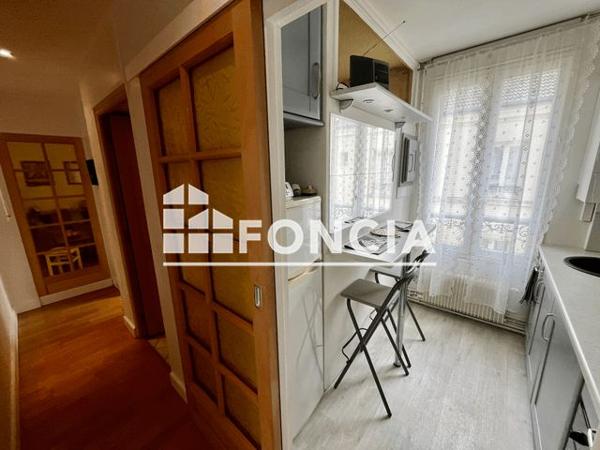 Location Appartement meublé 2 pièces 36.59 m² - 6 BIS RUE DE LA PAROISSE Versailles 78000