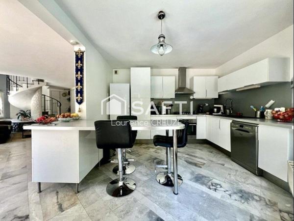 Montferrand le château - 161 m² - 3 ch + bureau -