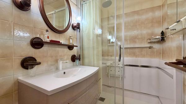 Appartement Corbeil Essonnes 3 pièce(s) 70 m2 - DPE C - PLACE DE PARKING - CAVE