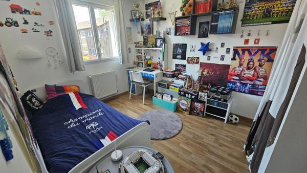Houdan et Gambais proche / Maison récente 4 chambres dans un village prisé du 78