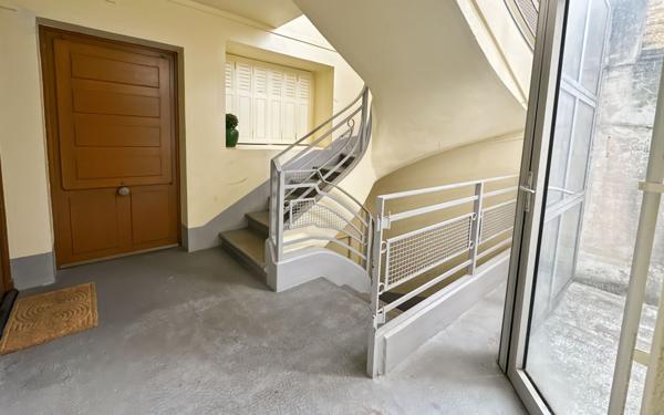 Appartement à vendre    3 pièces • 61,70 m2 Valence