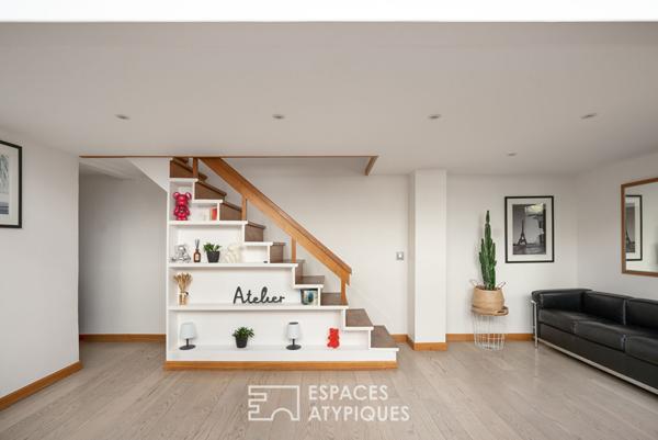 Atelier d’artiste en duplex au dernier étage