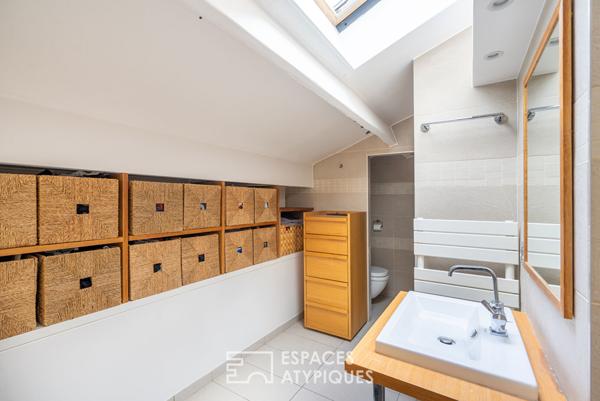 Atelier d’artiste en duplex au dernier étage