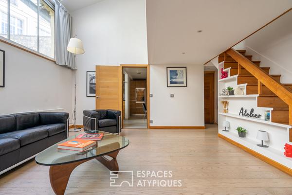 Atelier d’artiste en duplex au dernier étage