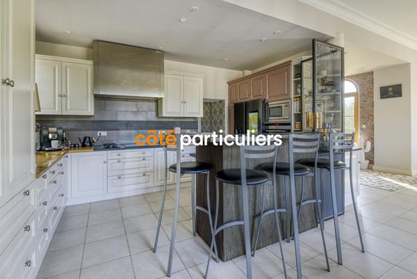 Vente Maison de maître394 m² - 12 Pièces - BASSE GOULAINE (44115)