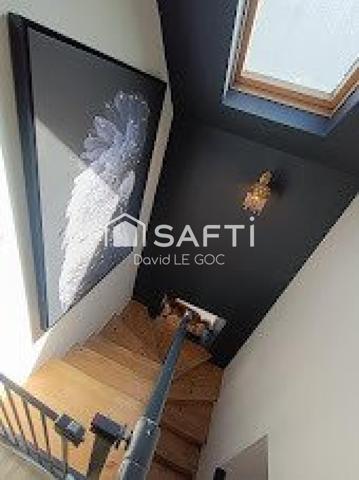 Concarneau  Appartement T4 duplex avec terrasse et cour, en plein centre-ville de Concarneau