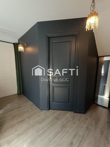 Concarneau  Appartement T4 duplex avec terrasse et cour, en plein centre-ville de Concarneau