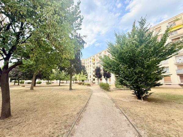 Houilles appartement 4 pièces, 2 chambres 229 000 € **  - Référence  962