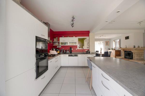 Maison d'exception à vendre à Domloup - Un havre de paix lumineux et spacieux