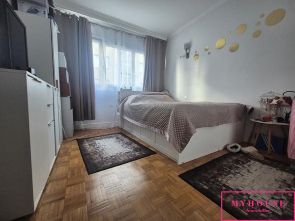 Appartement
                                                                                                                                                                                                                                                                                                                        4 pièce(s)                                                                                                                                                                                                          3 chambre(s)                                                                                                                                                                                                          74  m²