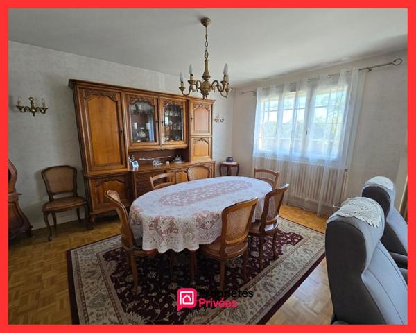 93370 MONTFERMEIL - Maison 6 pièces 120 m² de surface habitable  - 3  Chambres - 1 Bureau - Garage -Jardin