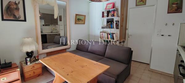 En exclusivité- Charmant studio- coin nuit en rez-de-jardin à Sanary-sur-mer 83 110 (Var)