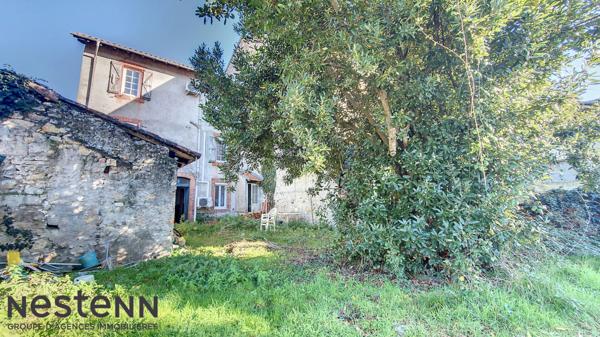 Charmante Maison de Ville Historique - 6 Chambres avec Jardin à Saint Martory