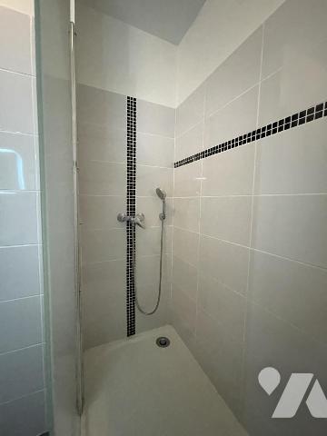 Locminé, maison édifiée autour de 1979 sur 1174 m² avec 4 chambres et bureau