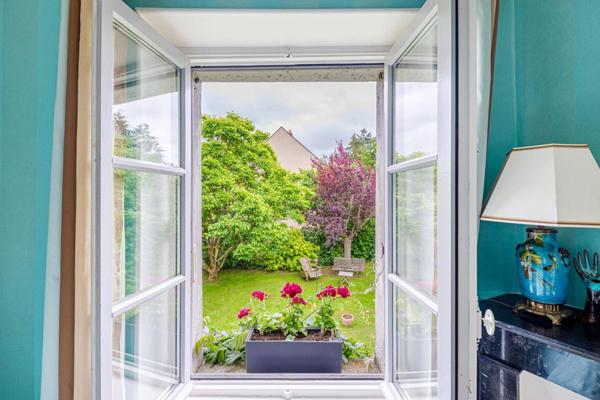Propriété en pierres ciselées au charme authentique