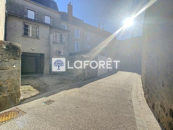 Location maison Secondigny - 5 pièce(s) - 112 m² - 600 € par mois