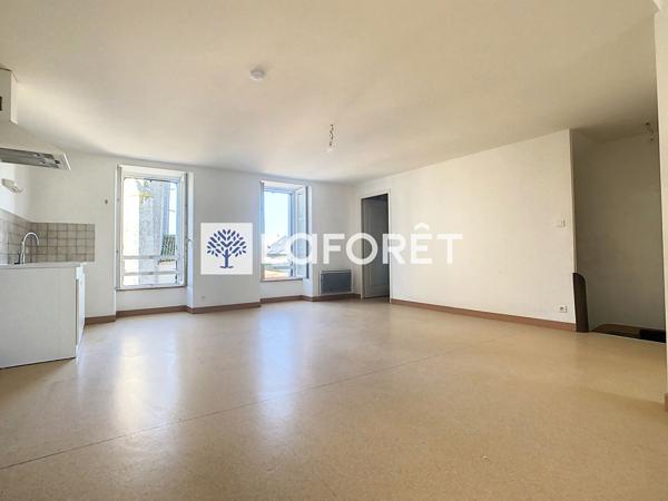 Location maison Secondigny - 5 pièce(s) - 112 m² - 600 € par mois