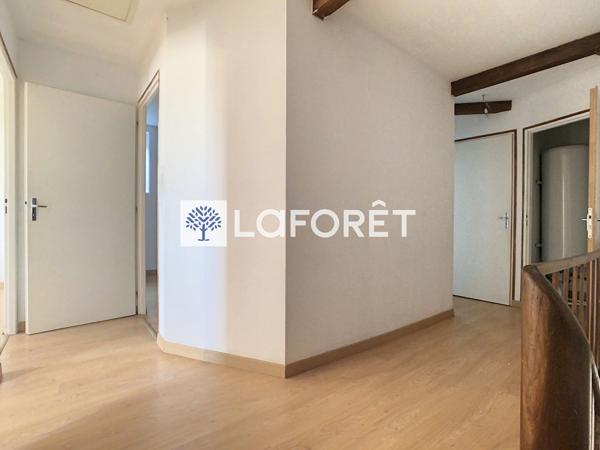 Location maison Secondigny - 5 pièce(s) - 112 m² - 600 € par mois