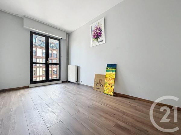 Appartement à vendre  6 pièces - 122 m 2   TROYES  - 10