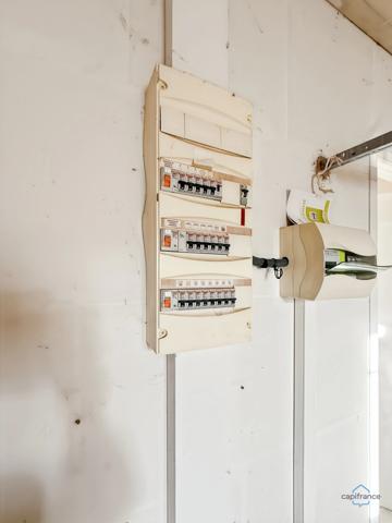 Dpt Gers (32), à vendre BARCELONNE DU GERS Maison T4 de plain pied sur 105 m² habitables + garage attenant et double garage non attenant sur 1193 m² de terrain, au calme