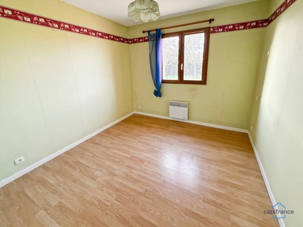 Dpt Gers (32), à vendre BARCELONNE DU GERS Maison T4 de plain pied sur 105 m² habitables + garage attenant et double garage non attenant sur 1193 m² de terrain, au calme