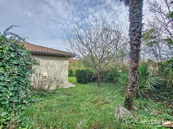 A Vendre Maison d'habitation de 226 m² avec terrasse, garage et jardin à Condom