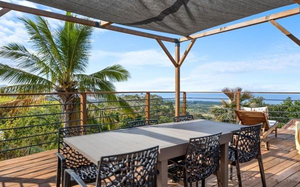 Maison à vendre    7 pièces • 190 m2 L'Étang-Salé