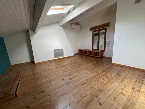 Vente                                                      Appartement
                        
                     4 pièces                      88 m2                     à Perpignan