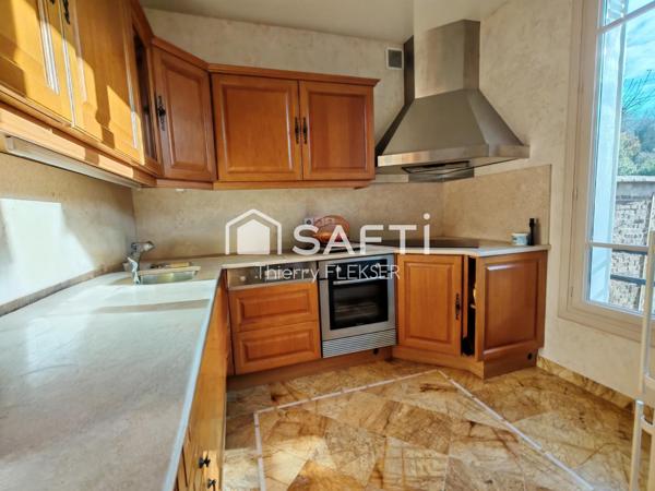 Belle maison en meulière à Bessancourt – 4 chambres – 112 m² – Grand terrain – Proche gare & écoles