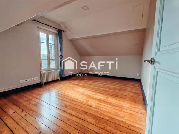 Belle maison en meulière à Bessancourt – 4 chambres – 112 m² – Grand terrain – Proche gare & écoles