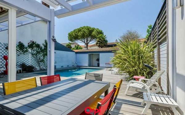 Maison à vendre    5 pièces •  La Rochelle