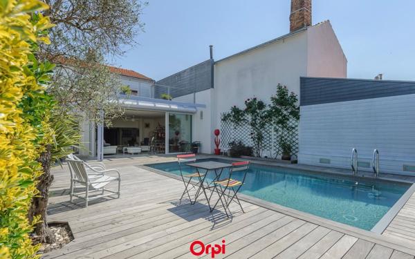 Maison à vendre    5 pièces •  La Rochelle