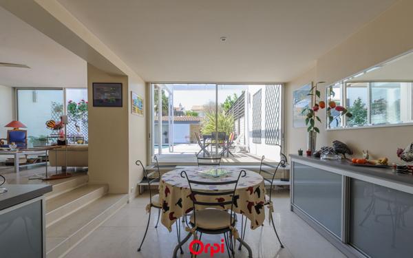 Maison à vendre    5 pièces •  La Rochelle