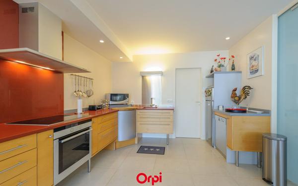 Maison à vendre    5 pièces •  La Rochelle