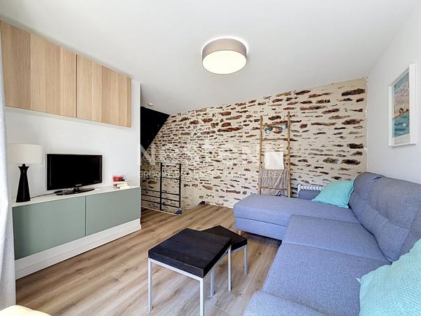 Maison de ville rénovée avec soin - SARZEAU BOURG