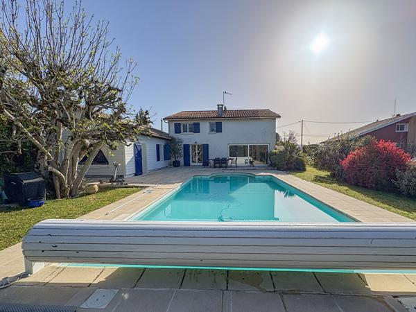 Maison Charmante maison familiale ! - 4 chambres - Le Haillan "Vignes de Bussac" 186 m²