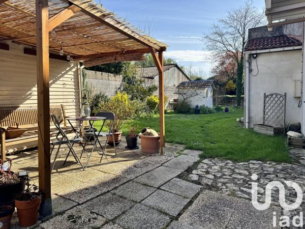 Maison de village 5 pièces de 84 m² à Pannecières (45300)