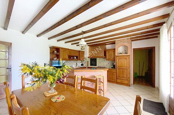 Grande maison traditionnelle 6 pièces 172 m² à Labastide Saint Pierre