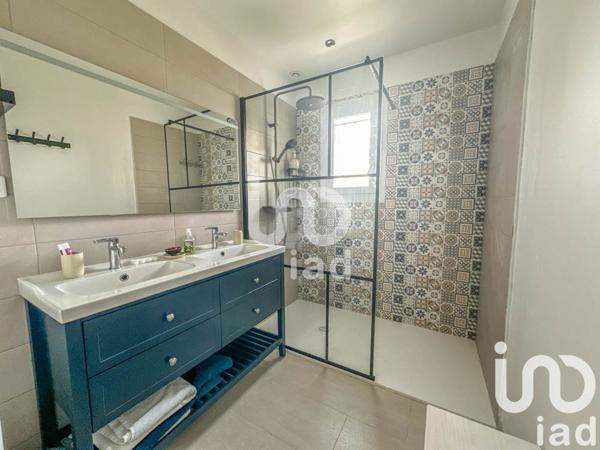 Maison traditionnelle 7 pièces de 158 m² à Le Pian-Médoc (33290)