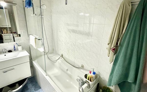 Appartement à louer    3 pièces • 73,86 m2 Lingolsheim