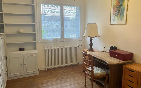 Maison à vendre    7 pièces •  Angoulême