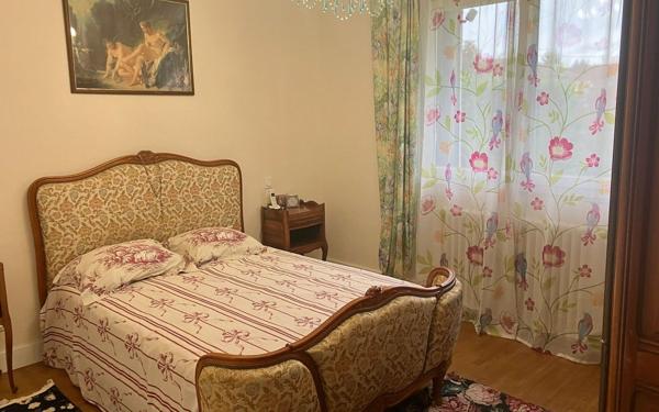 Maison à vendre    7 pièces •  Angoulême