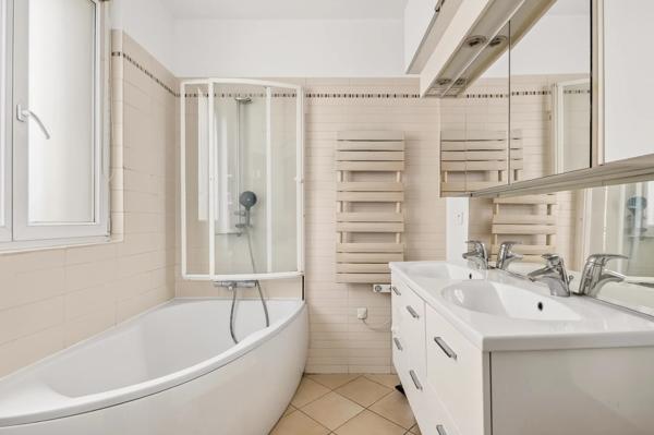 Appartement Paris 9 e - ROCHECHOUART / GERANDO
