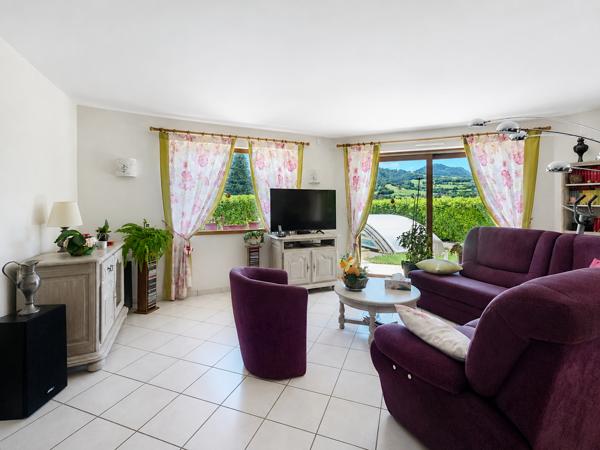 Maison
         4 pièces
        - 108 m² Exclusivité 510 000 € *