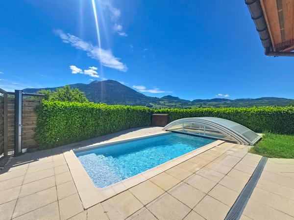 Maison
         4 pièces
        - 108 m² Exclusivité 510 000 € *