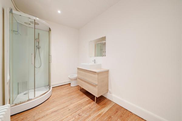 Maison de ville lumineuse – Rue Michatel, 4 chambres